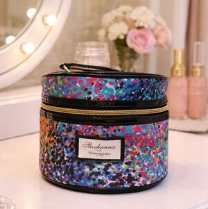 NWOT Shoshanna For Elizabeth Arden Makeup Round Train Case